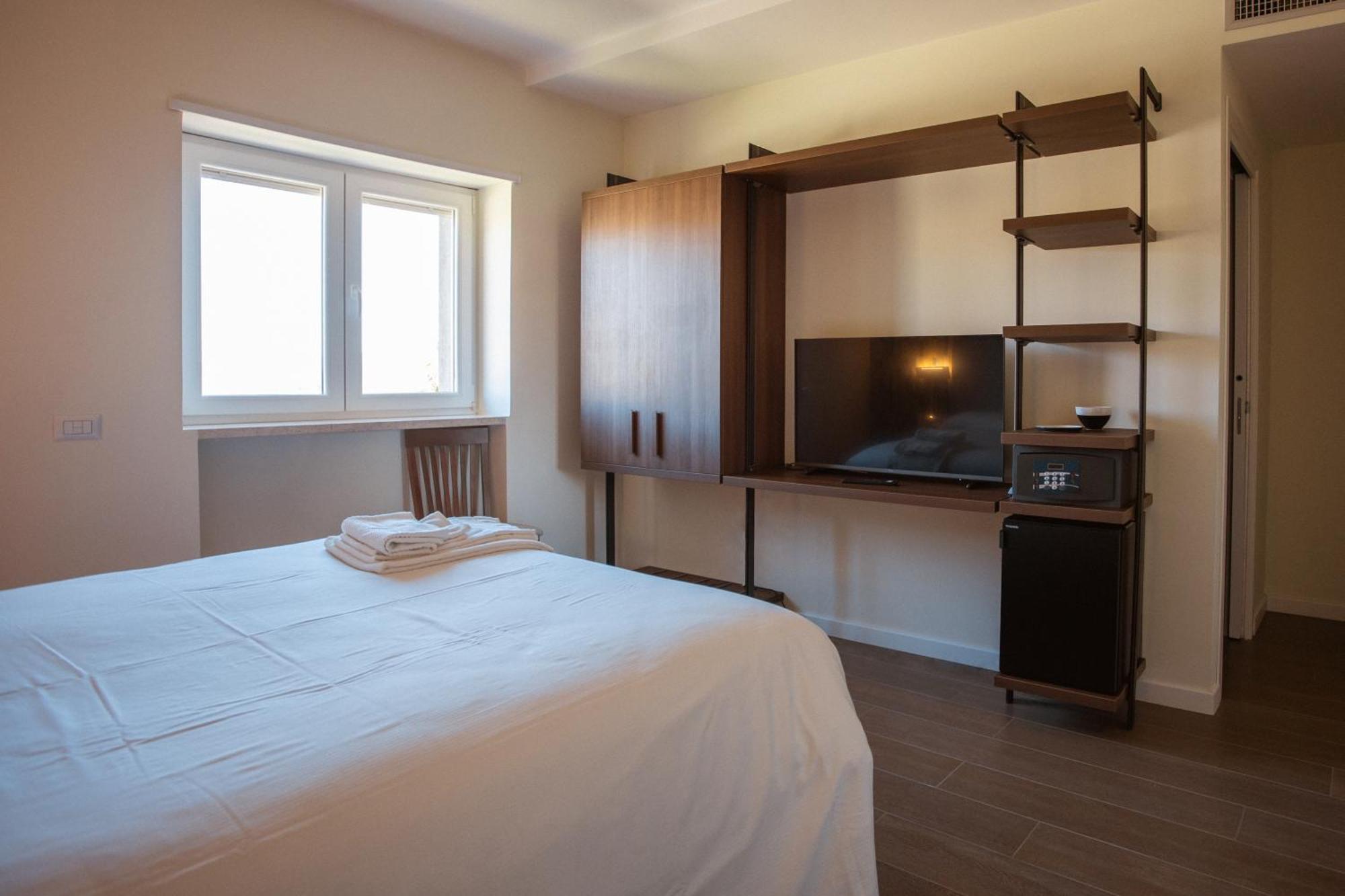 Tre Cancelli Rooms โปเตนซา ภายนอก รูปภาพ